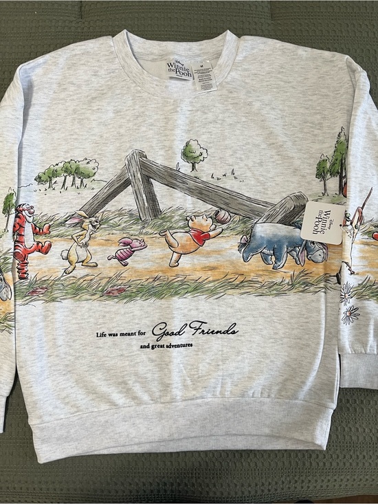 Disney Sweaters - Light Gray Graphic Winnie the Pooh Crewneck Sweatshirt